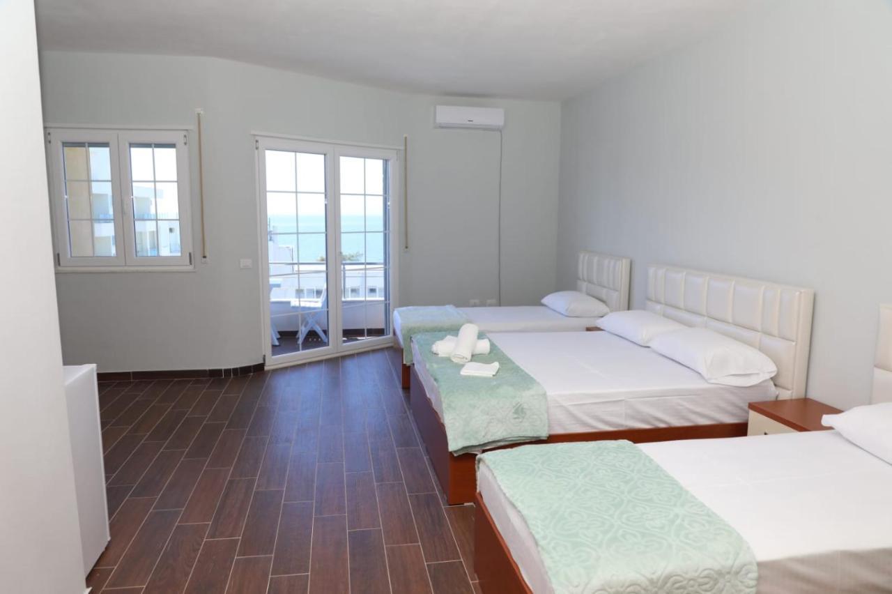 Ryan'S Hotel Shëngjin 외부 사진