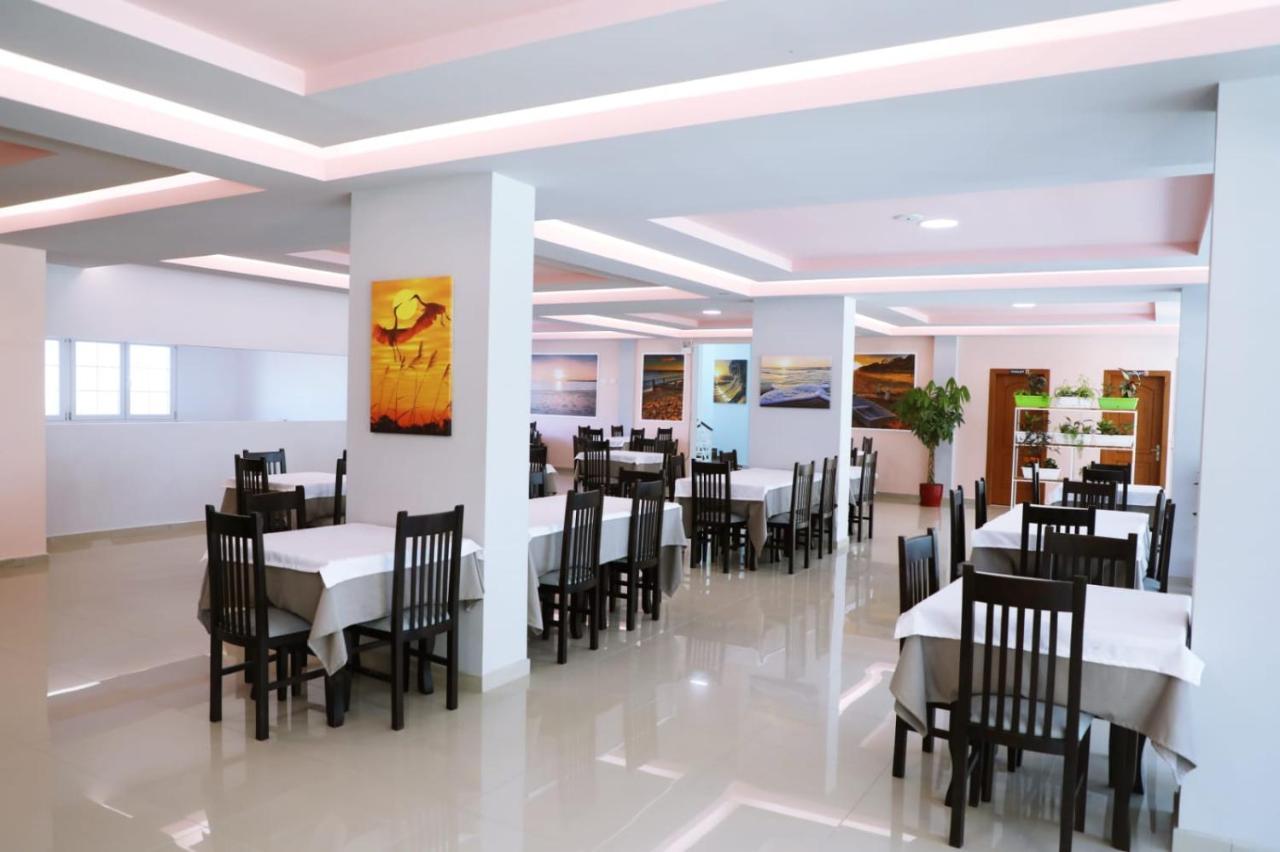 Ryan'S Hotel Shëngjin 외부 사진